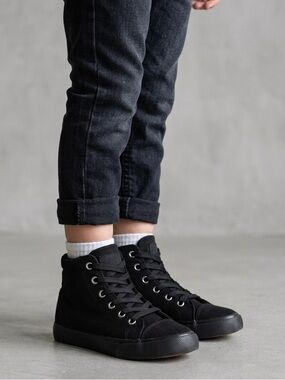 US SPORTS Kids Black High-Top Sneakers Size 9